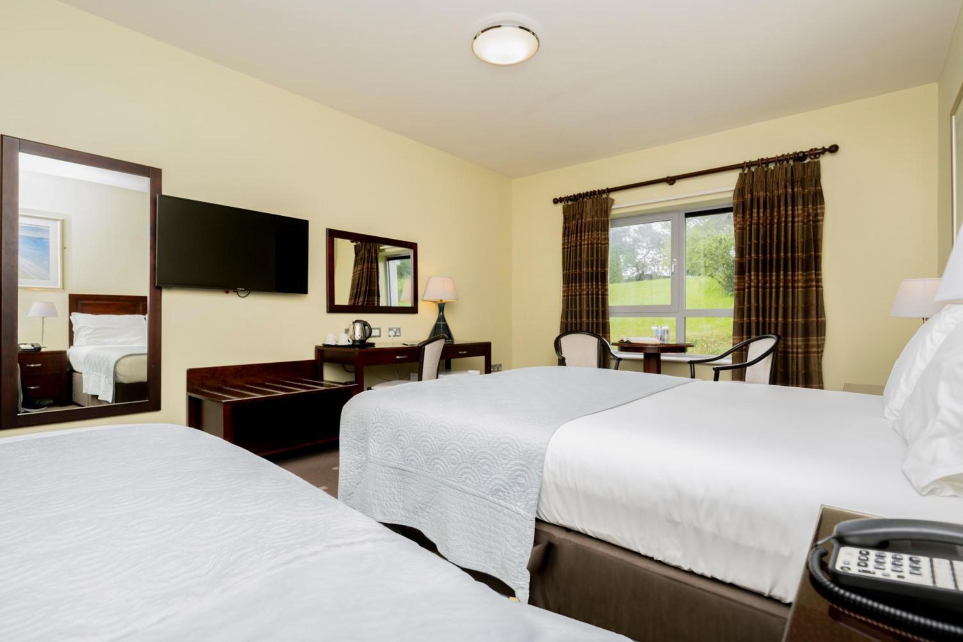 The Kenmare Bay Hotel & Luxury Lodges Resort Eksteriør billede