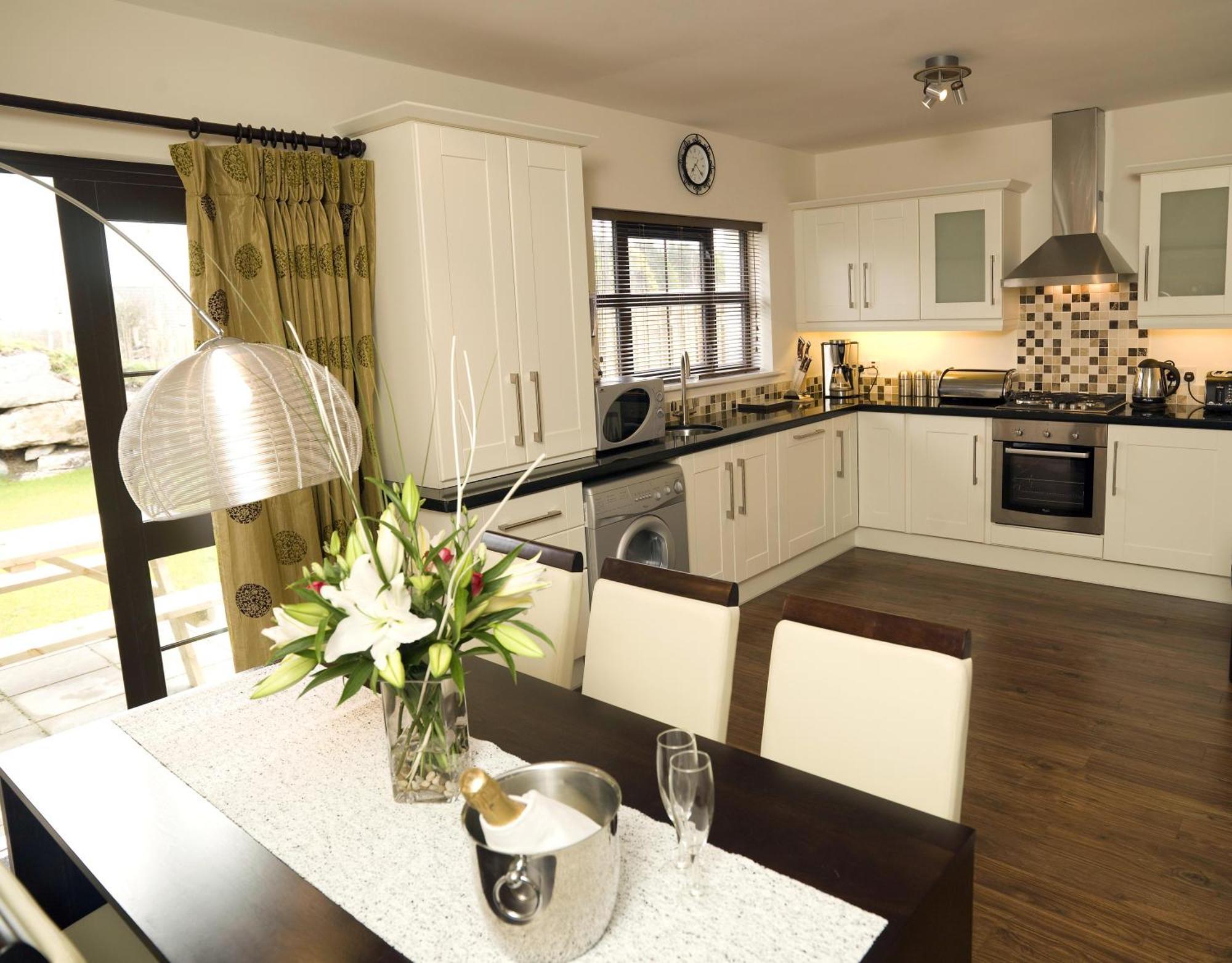 The Kenmare Bay Hotel & Luxury Lodges Resort Eksteriør billede